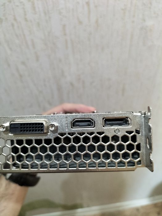 Видеокарта Gtx 1050Ti