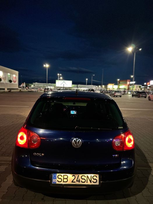 VÂND Volkswagen Golf 5