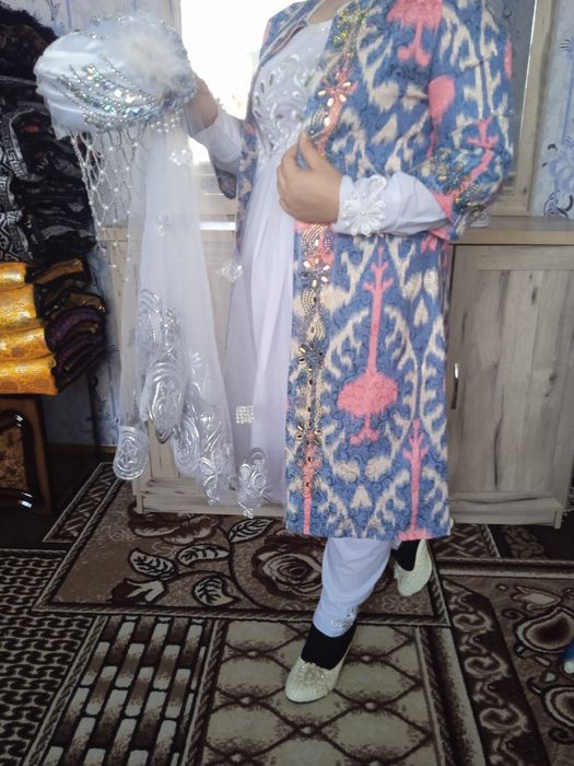 Sarpo uchun ansambil vecherniy ko'ylaklar 25000