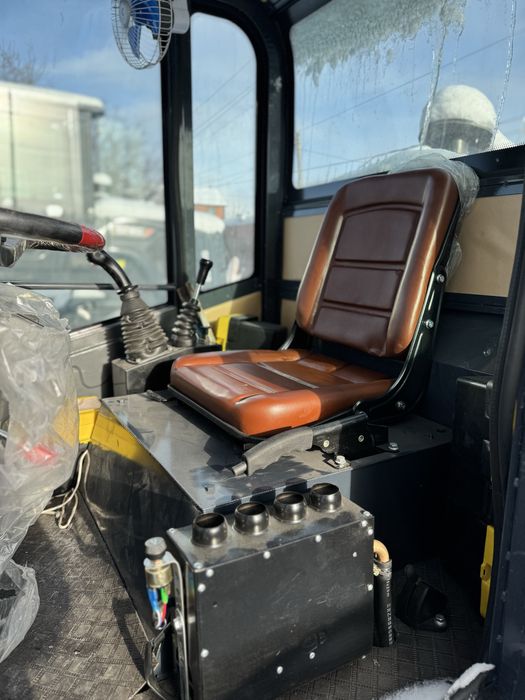 Малогабаритный погрузчик 2в1 SQMG-930