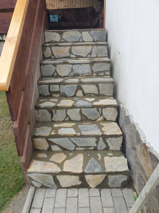 Piatra Naturala de Munte