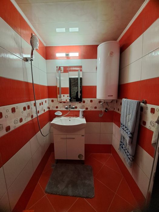 Тристаен апартамент етаж 1