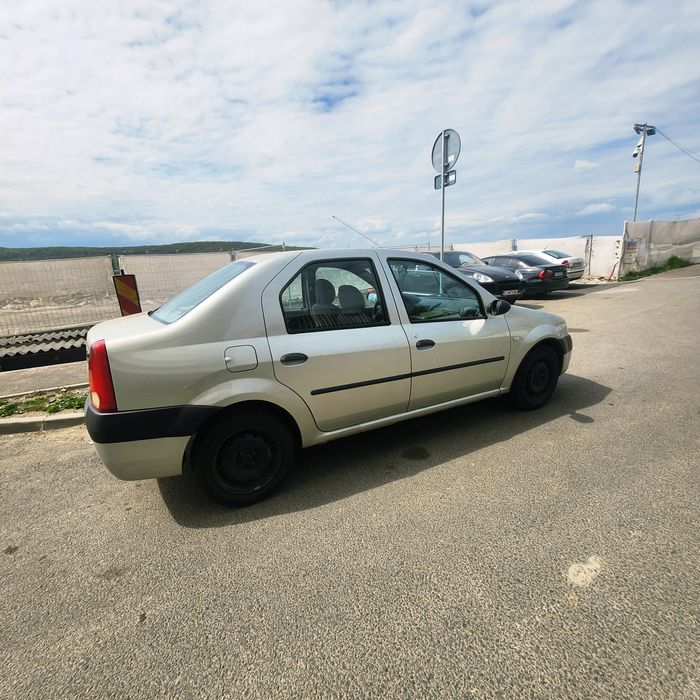 Dacia Logan 2005