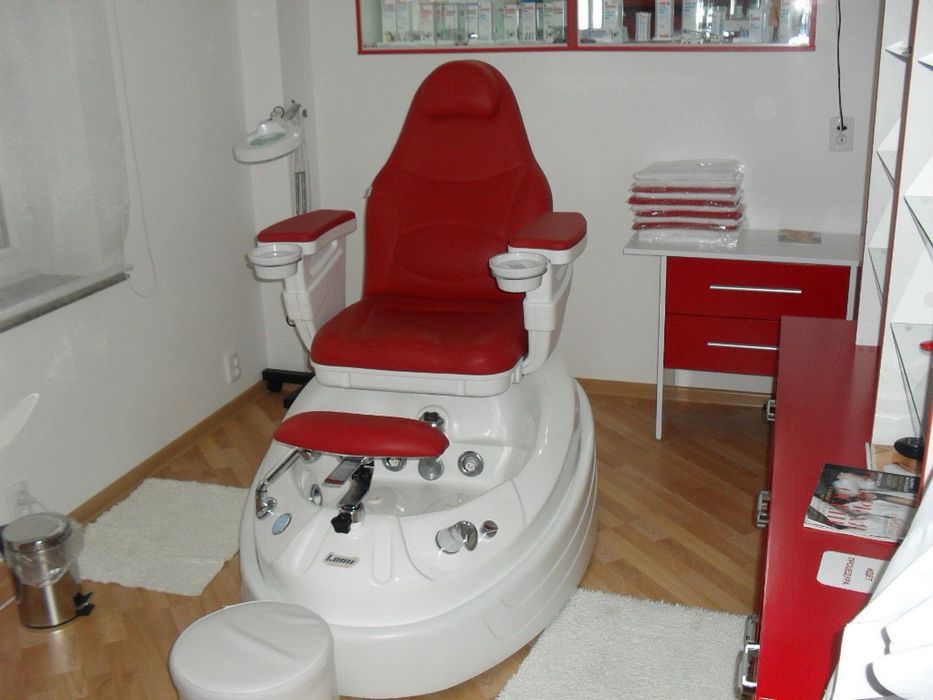 Сдаются места в салоне красоты