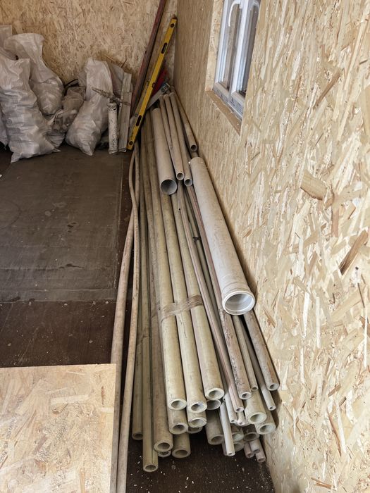 Пластиковые трубы и пластиковые сантехизделия, Дёшево продам.