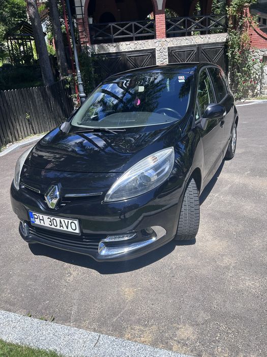 Renault Scenic 2014, cutie automata