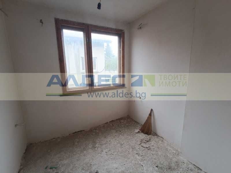 Продава се Къща в с. Драгушиново, Област София-област - 530 кв.м за 429 €/кв.м - Снимка #11