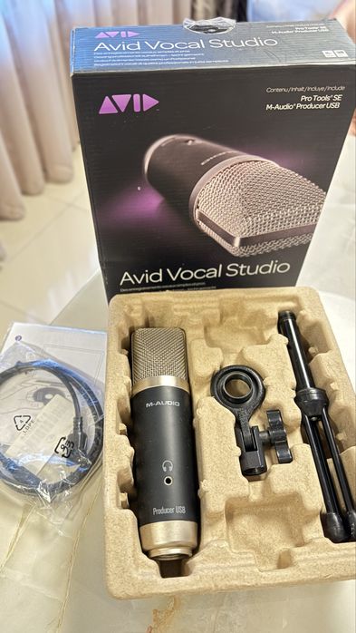 Avid Vocal Studio студиен мирофон USB