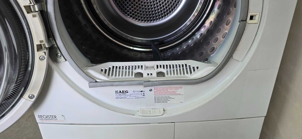 Сушилна машина AEG Lavatherm T96699IH