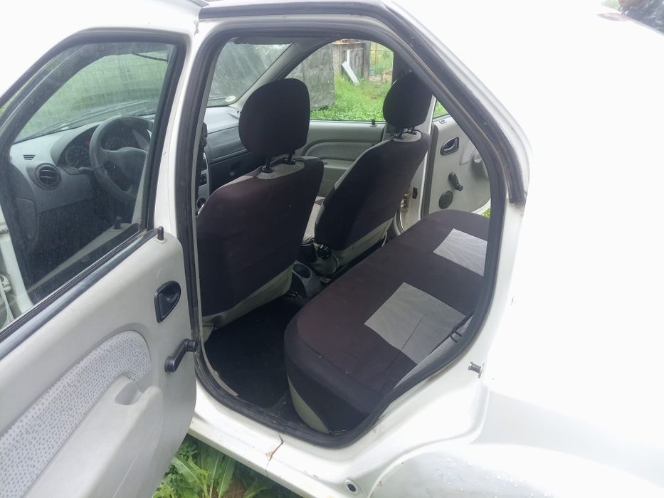 Vând Dacia LSDAA 1.4 benzină 1000 euro negociabil