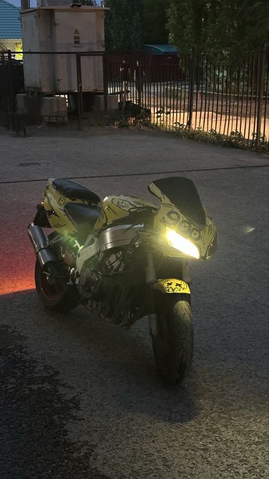 Мотоцикл honda cbr900rr fireblade