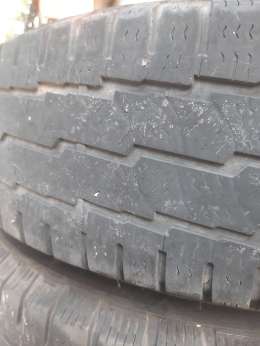 Бусови гуми NORDEX и MATADOR M+S 195/75 R16C грайфер 4-6мм 6 бр.