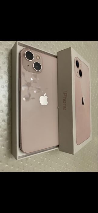 iPhone 13 в идиальном состояние