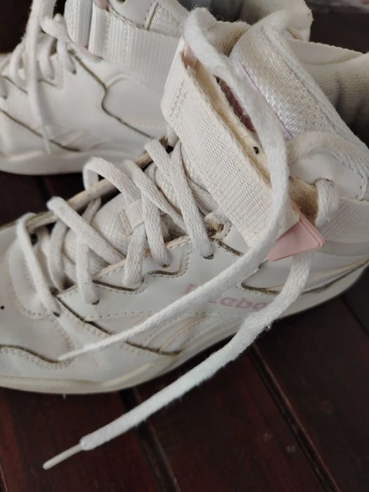 Маратонки адидас, 39,5номер, рейбук38, 5номер кожа