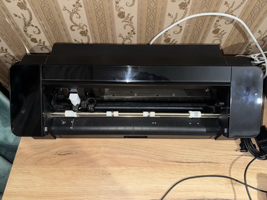 Режущий плоттер SILHOUETTE CAMEO 4 черный