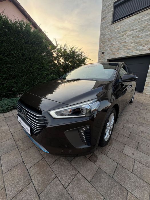 Hyundai IONIQ /  1.6 Hybrid  /  Premium,răcire scaune,piele,etc.