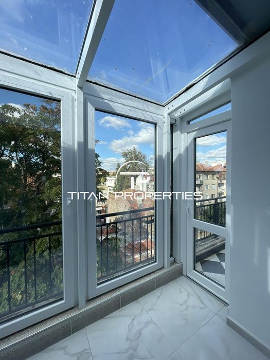 Дава се под наем Тристаен апартамент в Бургас, Център - 125 кв.м за 1020 € - Снимка #6