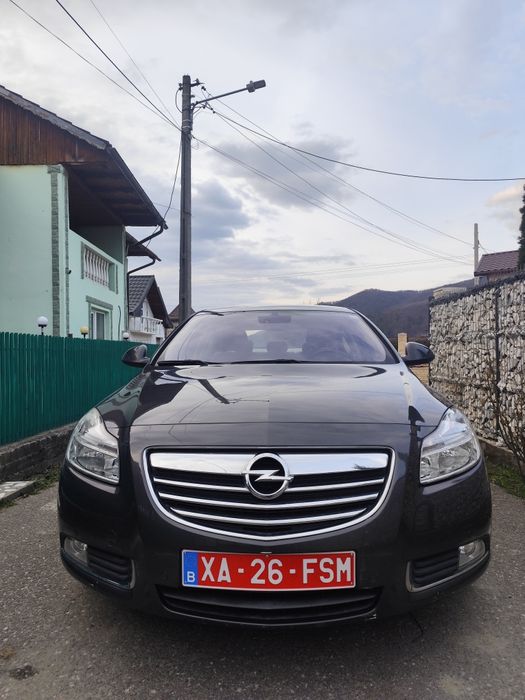 Opel Insignia  2012