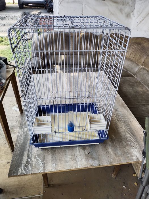 Клетка для большого попугая
