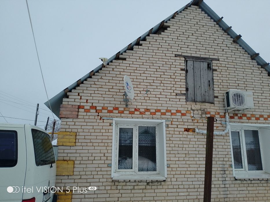 Продам дом + 10 соток земли.