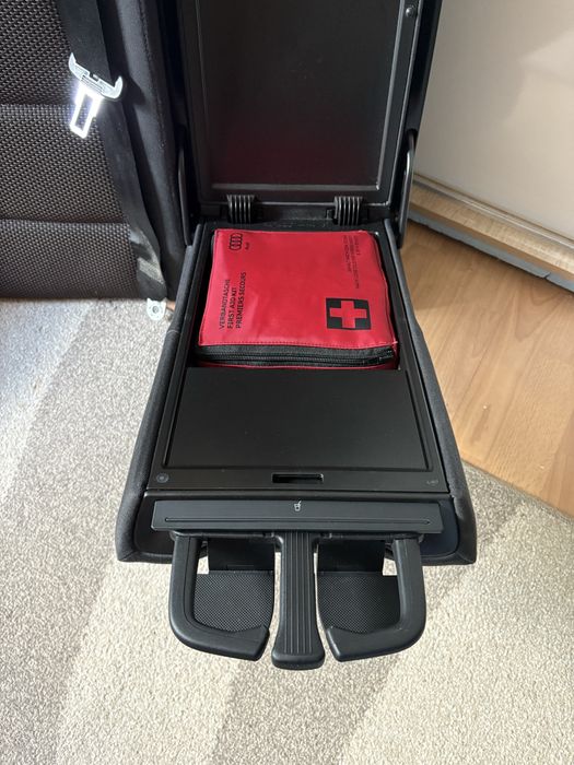 Салон от Audi A4 B8.5