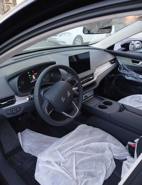 Hongqi Eqm5 500km Boshlang'ich 5.400$ bilan Nasiya savdoga chiqadi