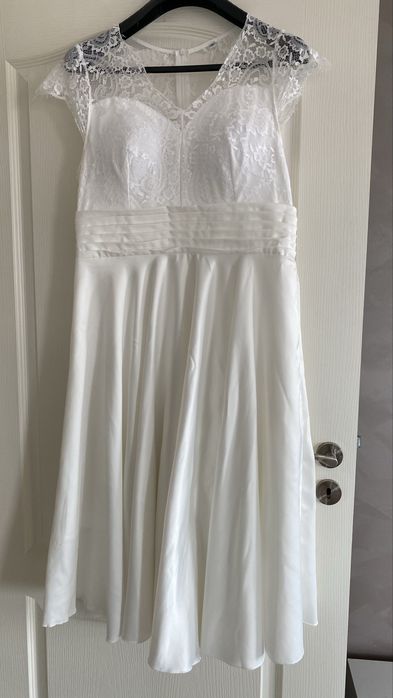 Бяла рокля размер L/Xl