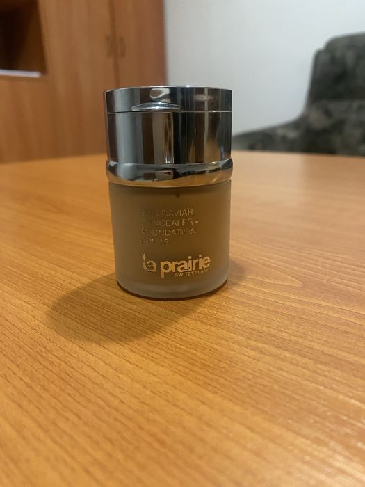 La Prairie Skin Caviar Concealer Foundation SPF15 фон дьо тен