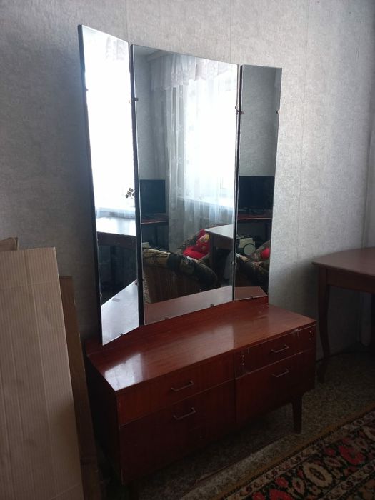 Продам трюмо,советское.
