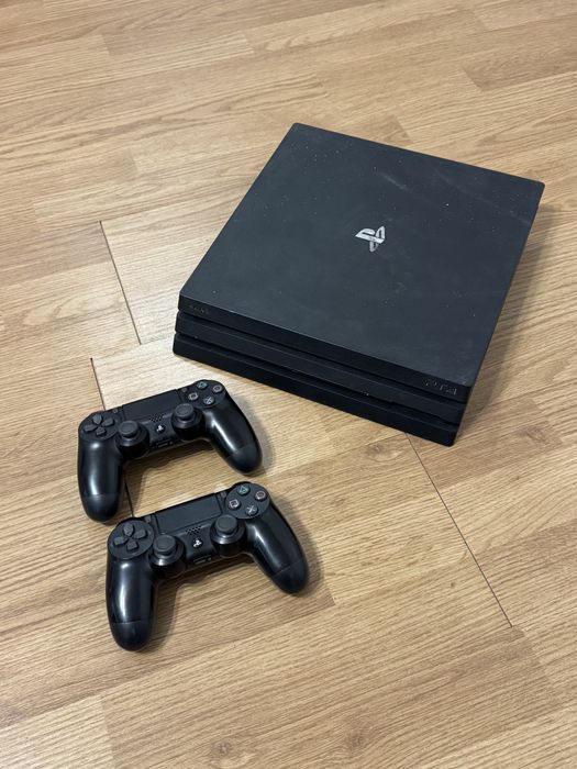 Sony PlayStation 4 Pro • 1TB • PS4 Pro