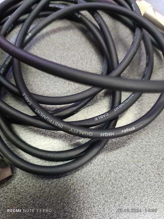 Кабел за китара позлатен