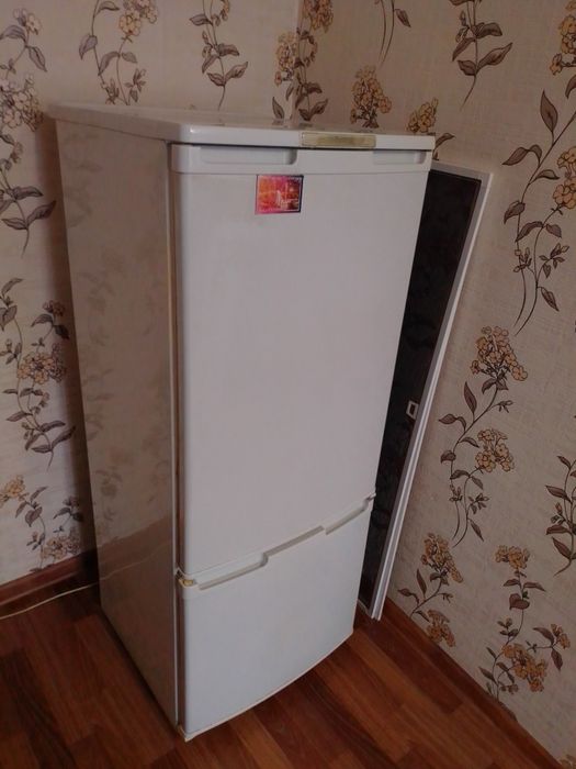 Продам холодильник.