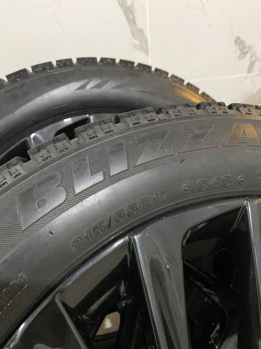 Продаю комплекс шин 215/55/17