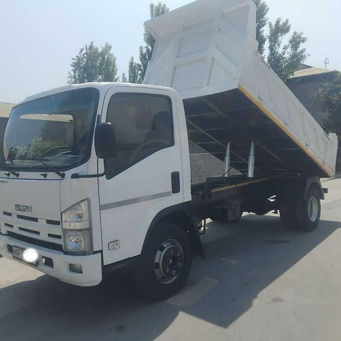Isuzu samasval NPR 82L