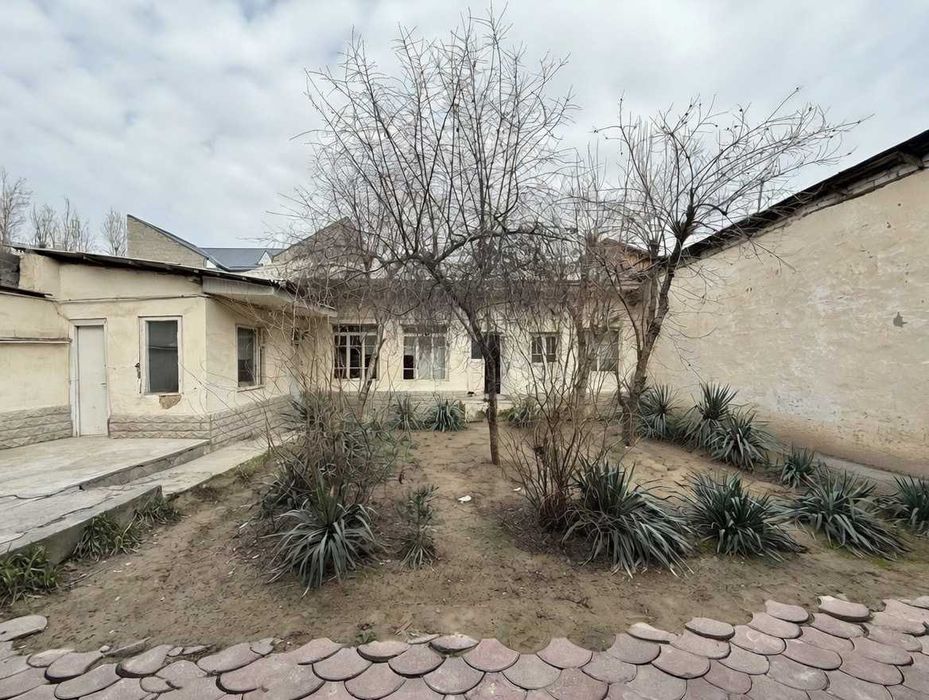 (Добрый) м.Юнусабад, 3,5 сотки, Фасад 12х32 метра