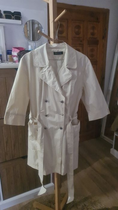 Шлифер бежов италия