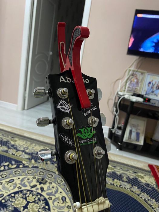 Гитара Adagio в харошем состоянии