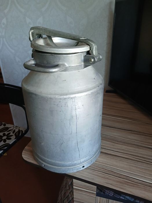 Продам в связи с переездом  флягу на40 литр.