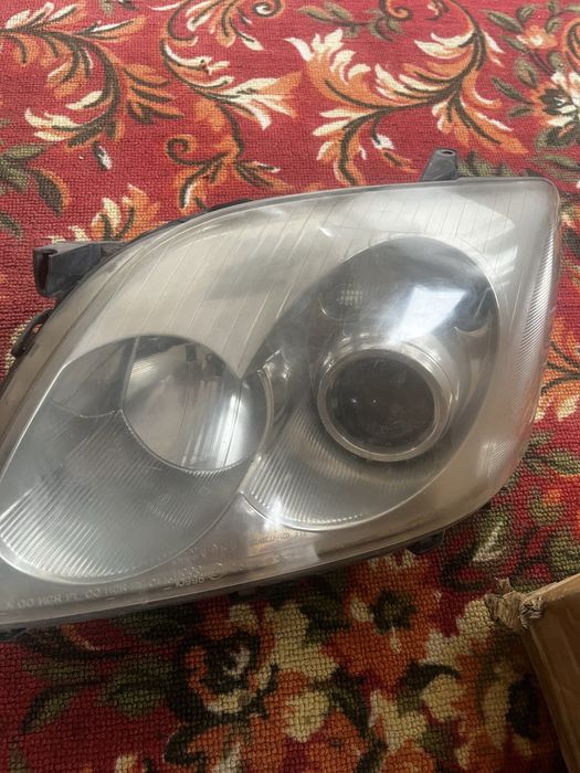 Фары авсенсис рабочем состояний