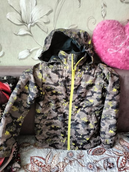 Продаю    куртки