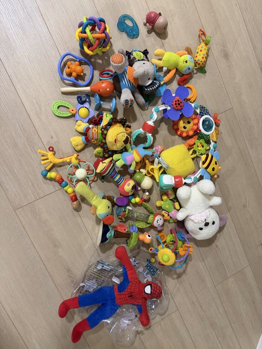 Игрушки для малыша