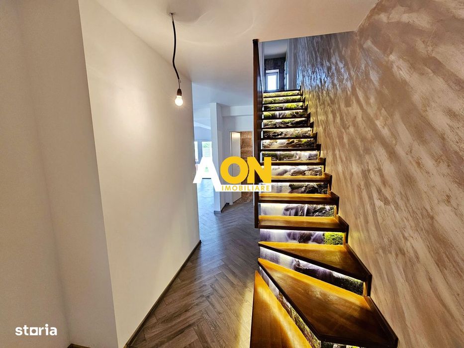 1/2 Duplex nou, 4 camere, finisat la cheie, 300 mp teren, zona Garii