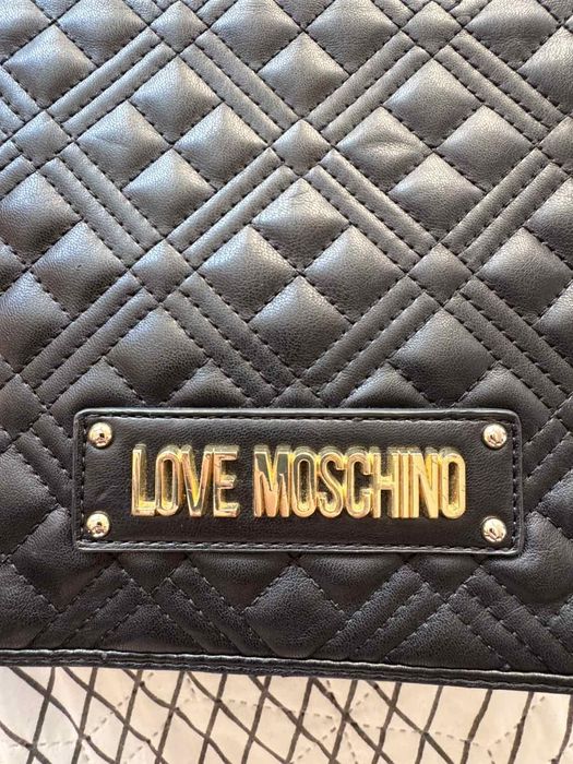 Дамска чанта, Love Moshino!
