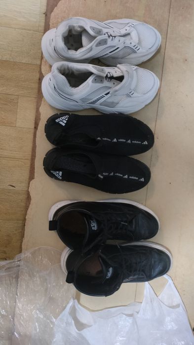 3 пары обуви 42 размера отдам даром