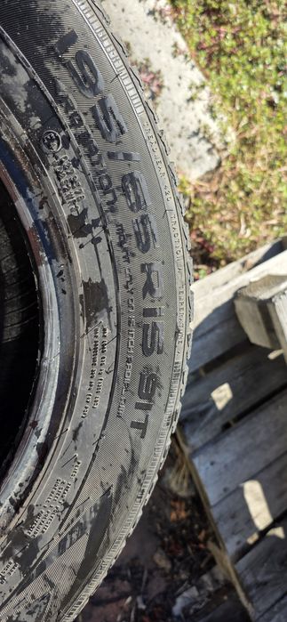 Гуми 4бр 195/65/15 - 1бр  - 68лв