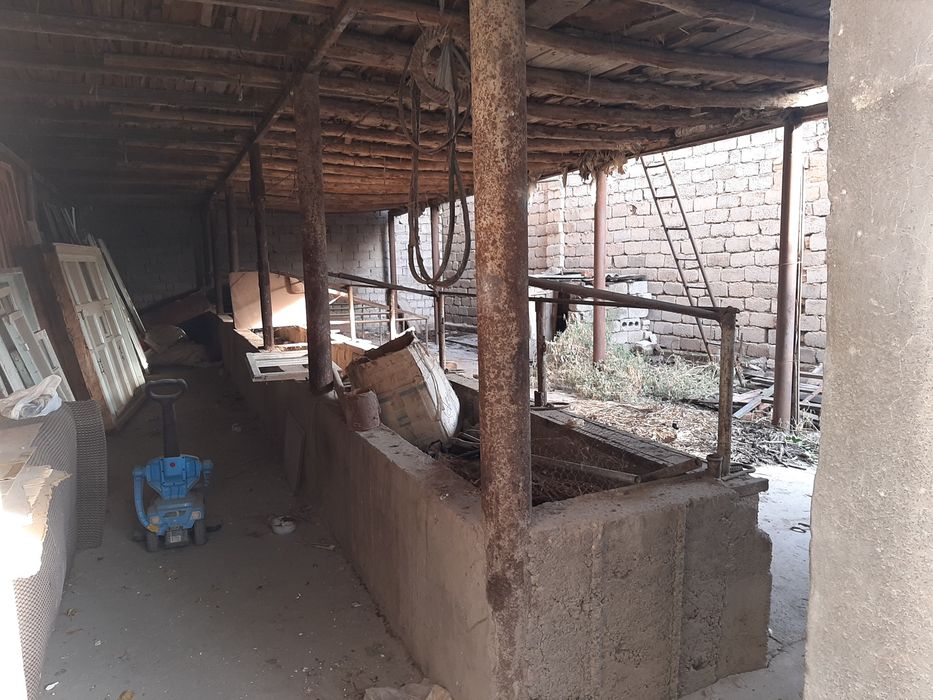 Uy sotiladi realno olafigan tel kilila narxini kelishtirib kiberamiza