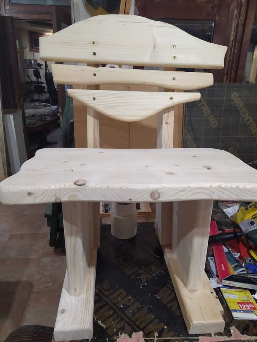 Баварски маси и пейки