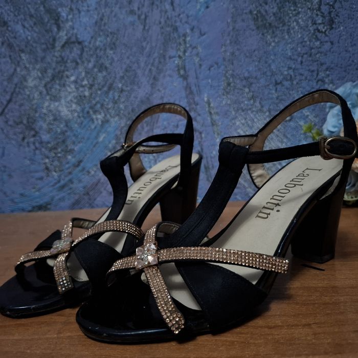 Каблуки , босоножки