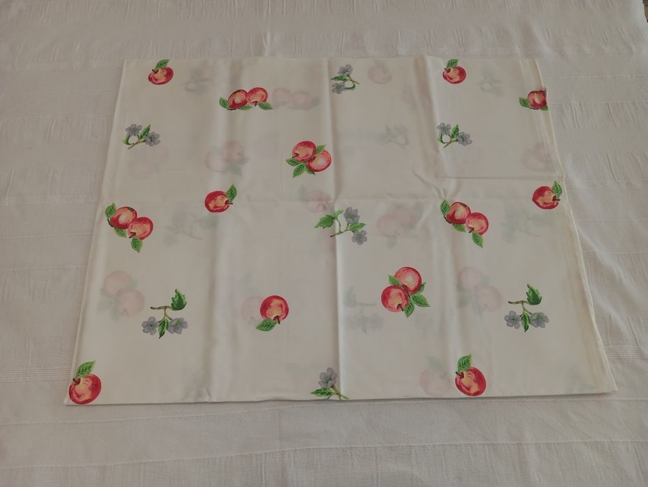 Fața de masă noua , 140/180 cm