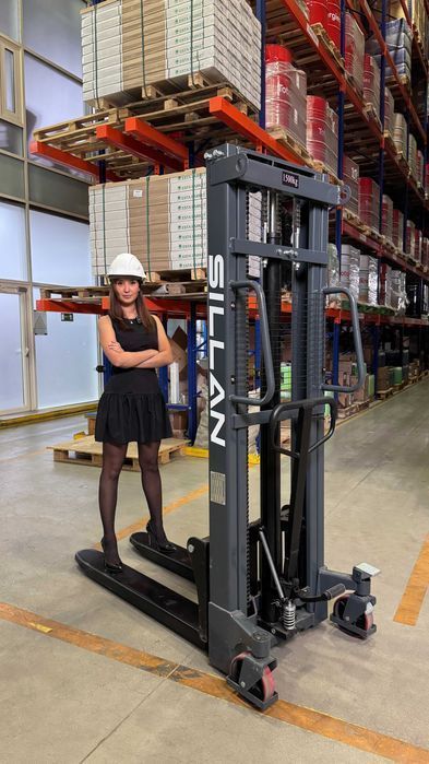 Ручной штабелер БОСТОН 1,5 т 1,6 м – надёжный складской помощник